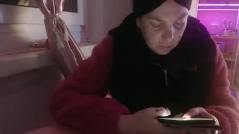 Snapshot of melli23 chatting on January 7, 2026, 8:22 pm Melli online show from January 7, 2026, 8:22 pm
