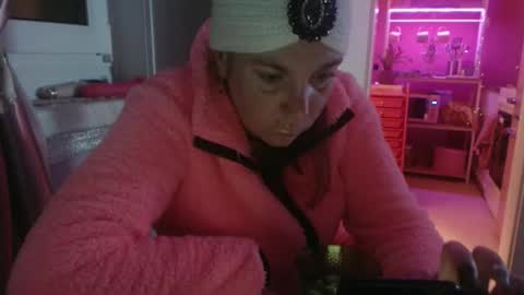 Snapshot of melli23 chatting on January 13, 2026, 10:04 pm Melli online show from January 13, 2026, 10:04 pm
