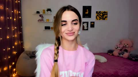 Tessa online show from December 8, 2024, 12:07 am