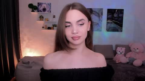 Tessa online show from April 22, 2026, 10:50 am