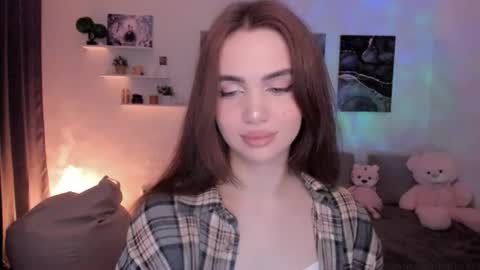 Tessa online show from July 25, 2026, 5:16 am