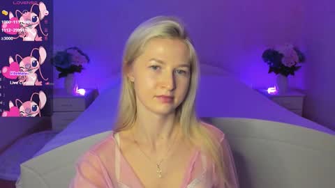 Mellina online show from November 5, 2025, 8:09 pm