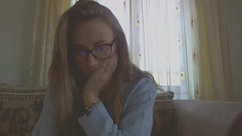 Melly online show from January 17, 2025, 8:13 am