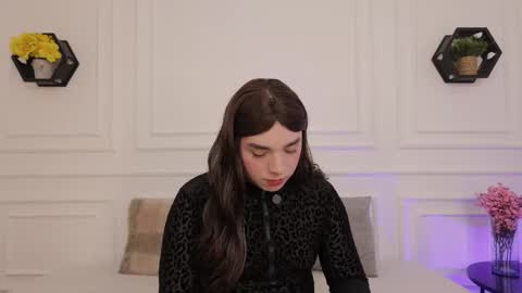 Meloddy online show from November 22, 2025, 7:02 pm