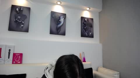 Melodi online show from February 4, 2026, 12:33 pm