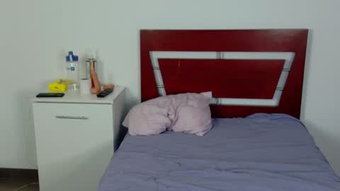 Snapshot of melody24_ chatting on December 16, 2024, 8:16 pm melody24_ online show from December 16, 2024, 8:16 pm