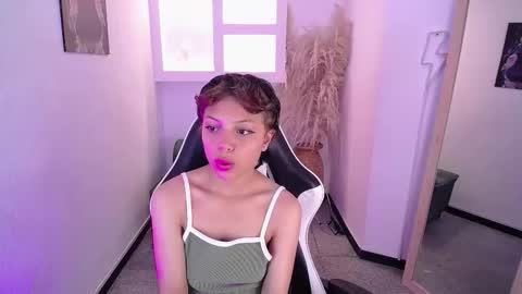 Snapshot of melody701583as chatting on January 15, 2026, 12:32 pm melody701583as online show from January 15, 2026, 12:32 pm