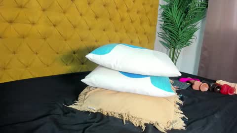 Melody online show from September 10, 2025, 9:48 pm