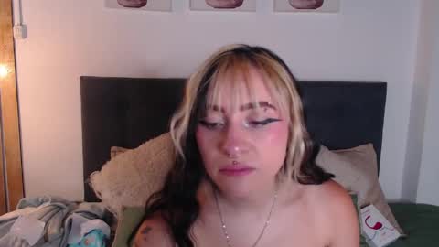 MELODY  online show from April 24, 2026, 8:11 pm