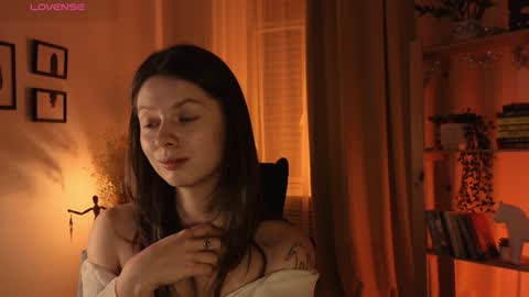 Snapshot of melodykey_x chatting on December 12, 2024, 2:44 pm melody  online show from December 12, 2024, 2:44 pm