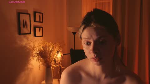 Snapshot of melodykey_x chatting on December 23, 2024, 6:58 pm melody  online show from December 23, 2024, 6:58 pm