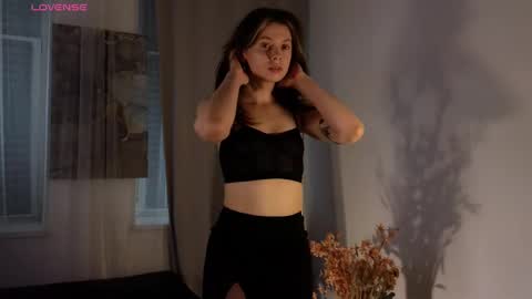 Snapshot of melodykey_x chatting on February 12, 2025, 5:48 pm melody  online show from February 12, 2025, 5:48 pm