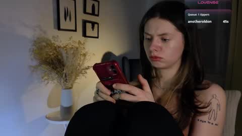 Snapshot of melodykey_x chatting on March 7, 2025, 7:05 pm melody  online show from March 7, 2025, 7:05 pm