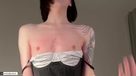 Snapshot of melodyxlove chatting on November 12, 2025, 7:20 am Melody 3 - online show from November 12, 2025, 7:20 am