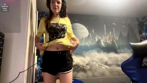 Hi Im Aria 18 years old online show from February 27, 2026, 5:57 pm