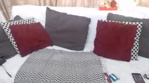 Snapshot of melyssamilfxxx chatting on March 6, 2025, 2:40 pm melyssamilfxxx online show from March 6, 2025, 2:40 pm