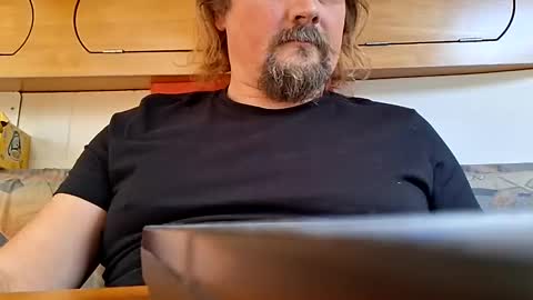 men10_12_1983 online show from October 4, 2025, 12:14 pm