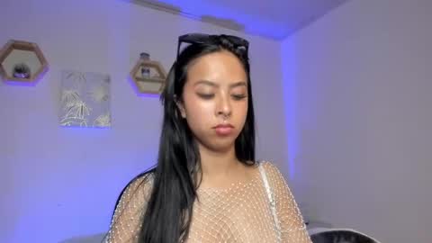 Menca of your love online show from September 11, 2025, 4:12 am