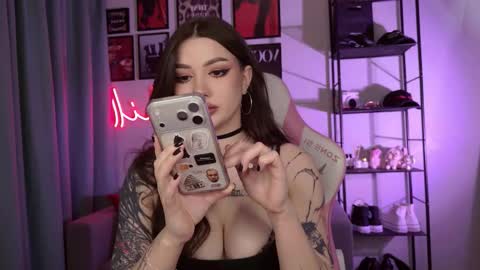 Snapshot of meow__baby chatting on February 11, 2026, 4:12 pm Amy Meow online show from February 11, 2026, 4:12 pm