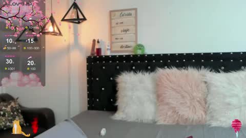 Valentina  online show from February 18, 2025, 8:14 pm