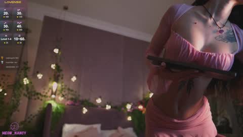 Snapshot of meow_nancy chatting on December 12, 2024, 2:22 pm Heeyyooo Im Nans Subscribe to me I will be glad online show from December 12, 2024, 2:22 pm