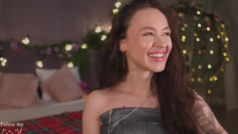 Snapshot of meow_nancy chatting on February 28, 2025, 8:53 am Heeyyooo Im Nans Subscribe to me I will be glad online show from February 28, 2025, 8:53 am