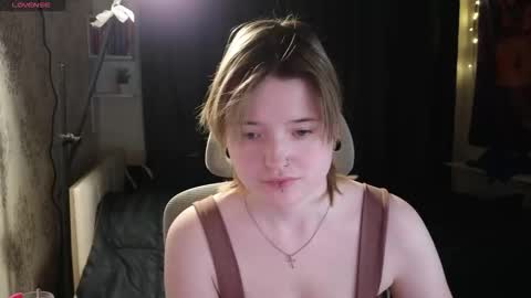 Snapshot of meowki4 chatting on February 24, 2026, 4:27 pm meowme online show from February 24, 2026, 4:27 pm