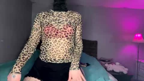 meowmeow_emma online show from November 6, 2025, 1:50 am