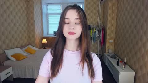 Julie online show from October 13, 2025, 10:26 am