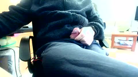 merce1972 online show from November 10, 2025, 8:24 am