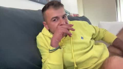 Mercedes190d online show from February 8, 2026, 9:51 pm