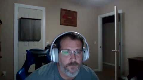 Snapshot of mercer1977 chatting on October 5, 2025, 6:01 am mercer1977 online show from October 5, 2025, 6:01 am