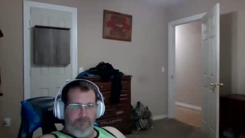 Snapshot of mercer1977 chatting on October 21, 2025, 4:41 pm mercer1977 online show from October 21, 2025, 4:41 pm