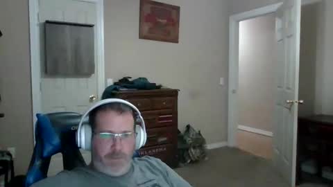 Snapshot of mercer1977 chatting on November 4, 2025, 4:39 pm mercer1977 online show from November 4, 2025, 4:39 pm