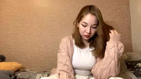 Milana Stone online show from October 17, 2025, 7:55 am