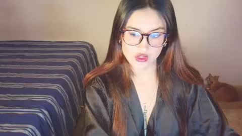 Merida  online show from April 21, 2026, 11:51 pm