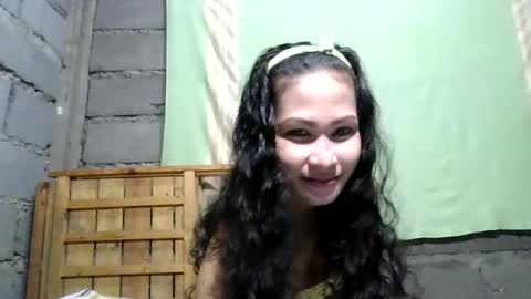 Snapshot of merietiny chatting on December 28, 2024, 7:44 am merietiny online show from December 28, 2024, 7:44 am