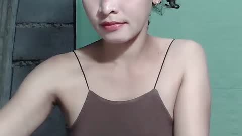 Snapshot of merietiny chatting on February 20, 2025, 12:15 pm merietiny online show from February 20, 2025, 12:15 pm