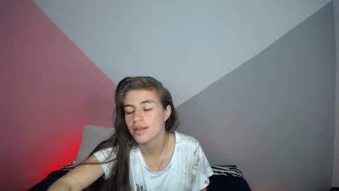 MERILY online show from February 3, 2026, 11:32 pm