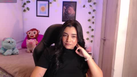 Snapshot of merilynwhithe_ chatting on September 29, 2025, 3:33 am Merilyn online show from September 29, 2025, 3:33 am