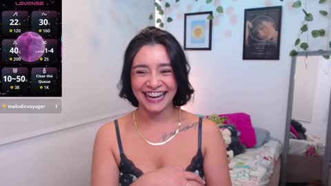 Snapshot of merilynwhithe_ chatting on October 15, 2025, 10:21 pm Merilyn online show from October 15, 2025, 10:21 pm