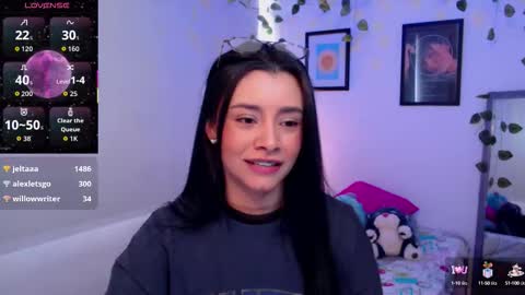 Snapshot of merilynwhithe_ chatting on October 17, 2025, 5:15 pm Merilyn online show from October 17, 2025, 5:15 pm