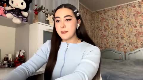 Enni online show from January 12, 2026, 6:24 pm