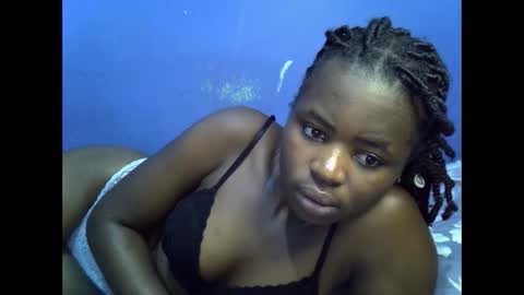 merlin_queen online show from December 19, 2025, 5:14 am