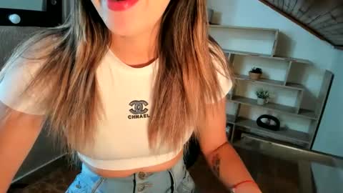 Merlina online show from November 28, 2025, 4:53 pm