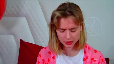 Snapshot of merlinmeyer chatting on February 7, 2026, 6:39 am Merlin online show from February 7, 2026, 6:39 am