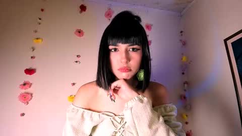 Diane 3 online show from December 1, 2024, 9:15 pm