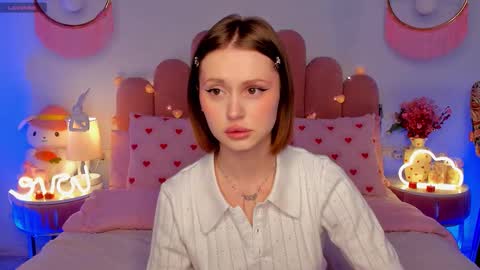 Snapshot of merylew chatting on February 10, 2026, 6:28 am Anna online show from February 10, 2026, 6:28 am