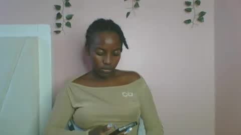 Snapshot of messyluna chatting on June 25, 2026, 9:14 am meggy and bree online show from June 25, 2026, 9:14 am
