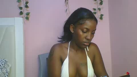 Snapshot of messyluna chatting on June 29, 2026, 6:30 pm meggy and bree online show from June 29, 2026, 6:30 pm